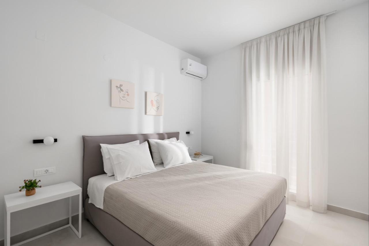 The H Experience - Eclectic Spacious Apartment Near Venetian Castle - 2 Héraklion Extérieur photo
